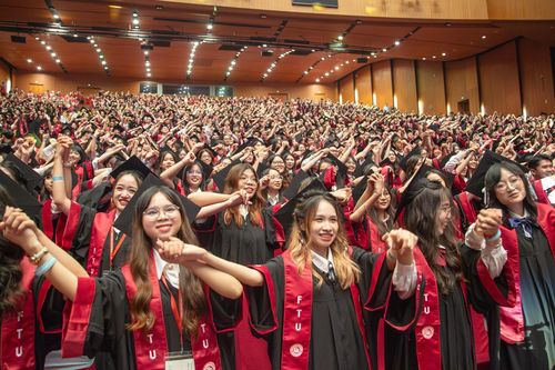 Lịch nhập học 2026 của hơn 70 trường đại học