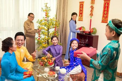 Gia đình đổi thay, chính sách cần đi trước
