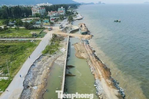 'Cứu' kè biển Hải Tiến trước mùa mưa bão