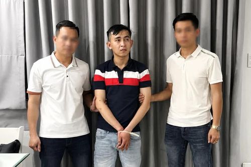 Bắt đối tượng trốn thi hành án, phát hiện hơn 1,3kg ma túy trên ô tô