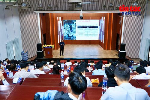 TP Hồ Chí Minh đào tạo lực lượng hỗ trợ chuyển đổi số tại cơ sở