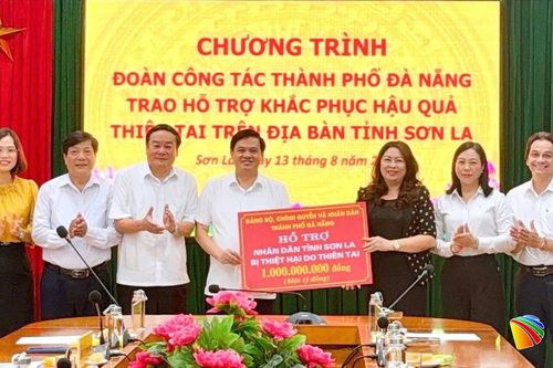 Đà Nẵng trao 1 tỷ đồng hỗ trợ Sơn La khắc phục hậu quả thiên tai