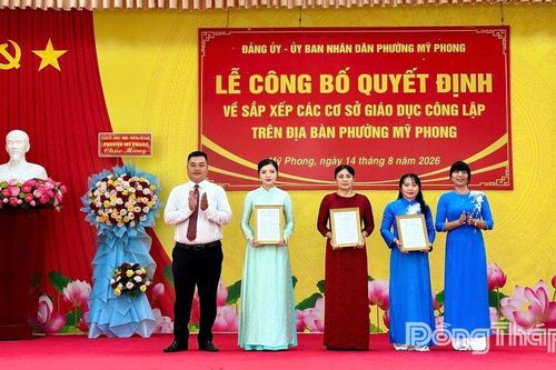 Phường Mỹ Phong: Công bố các quyết định sắp xếp cơ sở giáo dục công lập