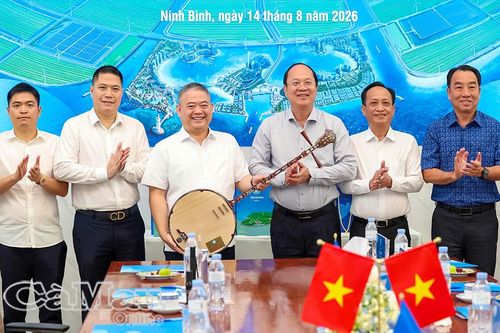 Lãnh đạo tỉnh Cà Mau làm việc với Tập đoàn Xuân Thiện