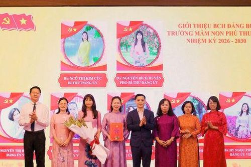 Phường Phú Thượng thành lập tổ chức Đảng tại các trường học sau sắp xếp