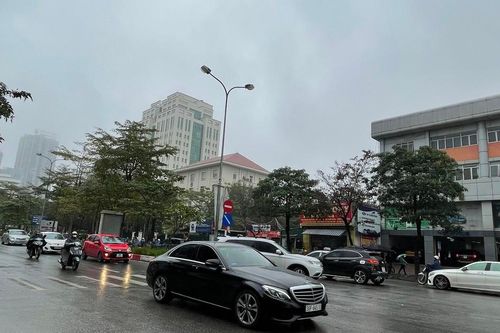 Miền Bắc đón mưa dông giải nhiệt, nhiệt giảm dần