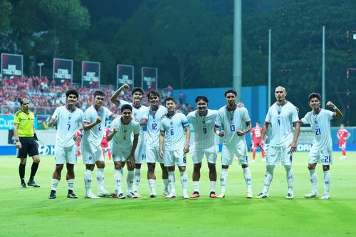 Thắng dễ Singapore, Thái Lan đặt một chân vào chung kết ASEAN Cup 2026