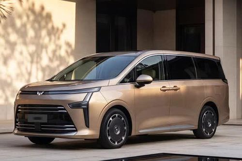 Xe MPV dài hơn 5 mét, di chuyển 170 km không cần đổ xăng, giá gần 800 triệu đồng