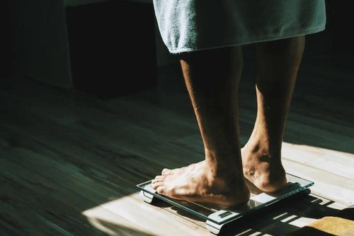 Tưởng do căng thẳng, hóa ra là ung thư: 5 dấu hiệu cần lưu ý