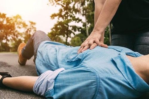Nam sinh 19 tuổi đột ngột qua đời sau cơn đột quỵ: Bác sĩ cảnh báo nguy cơ tiềm ẩn ở người trẻ