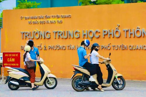 Đáp án các môn thi lại tốt nghiệp tại trường THPT chuyên Tuyên Quang
