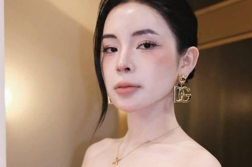 Vợ Huấn Hoa Hồng là ai?