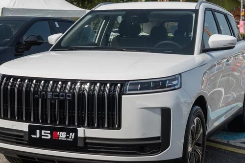Giá 499 triệu, Jaecoo J5 có đủ sức cạnh tranh VinFast VF 6, Yaris Cross, Mitsubishi Xforce?