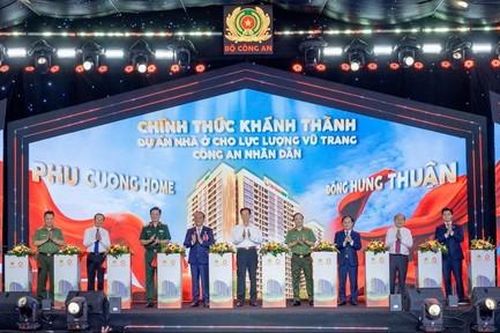 Bàn giao 776 căn nhà ở xã hội đầu tiên cho cán bộ, chiến sĩ Công an tại TPHCM