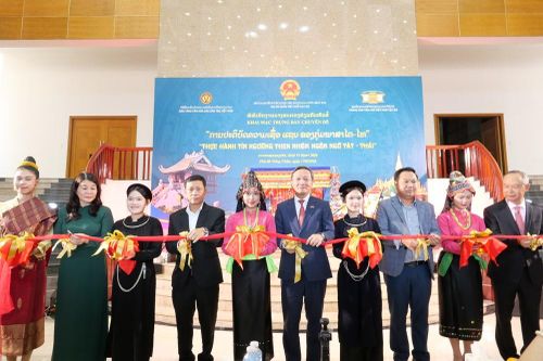 Trưng bày chuyên đề 'Thực hành tín ngưỡng Then nhóm ngôn ngữ Tày - Thái' tại Trung tâm Văn hóa Việt Nam, Thủ đô Viêng Chăn, Lào