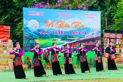 Lan tỏa di sản văn hóa các dân tộc ở Bó Sinh đến công chúng