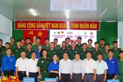 Vĩnh Long ra quân Chiến dịch tình nguyện 'Hành quân xanh' năm 2026