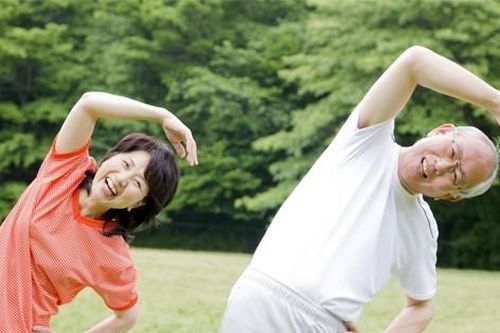 5 việc nên làm trước 9h để giảm nguy cơ đột quỵ