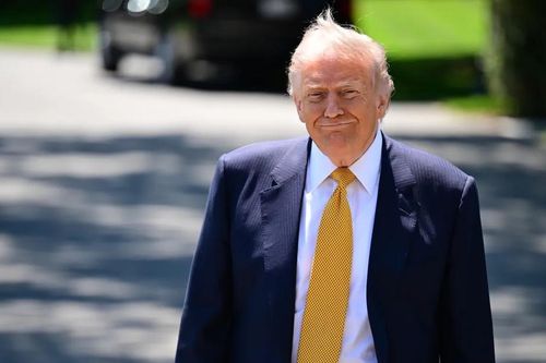 Ông Trump 'rất vui' khi Hiệp định Phòng thủ chung Mecca được ký kết