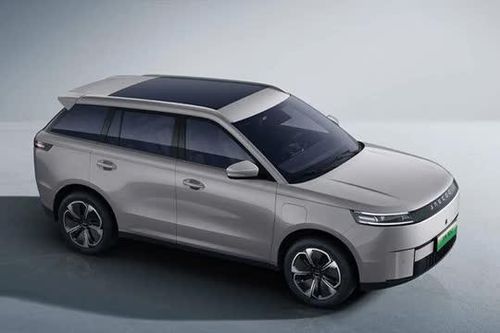 SUV hạng B công suất 208 mã lực, giá từ 599 triệu đồng tại Việt Nam