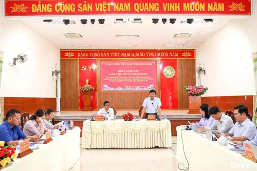Giám sát việc thực hiện chính sách giáo dục, y tế tại xã Khánh Sơn