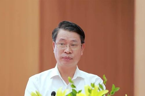 Bồi dưỡng kiến thức phát triển kinh tế đô thị, nông thôn và quản trị địa phương