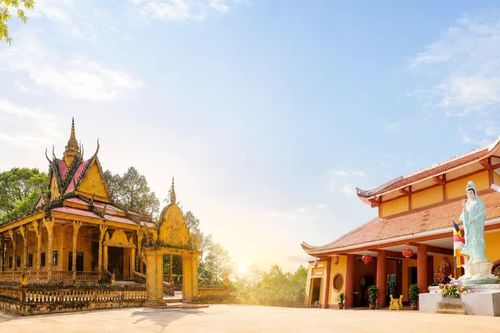 An Giang: Trao quyết định bổ nhiệm trụ trì chùa Thác Lác và Phú Hội