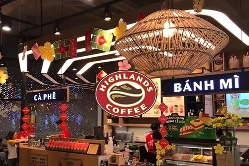 Jollibee tăng doanh thu, nhưng lợi nhuận đi lùi: Highlands Coffee trở thành điểm sáng giữa áp lực chi phí