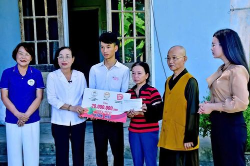 Tiếp sức những ước mơ và sẻ chia yêu thương đối với hoàn cảnh khó khăn tại Đà Nẵng