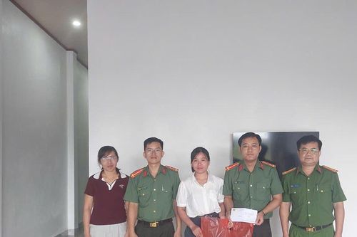 Công an tỉnh Điện Biên tổ chức nhiều hoạt động chăm lo cán bộ, chiến sĩ có hoàn cảnh khó khăn