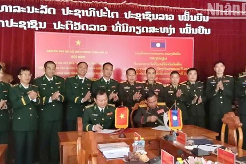 Tăng cường phối hợp bảo vệ biên giới Việt Nam-Lào