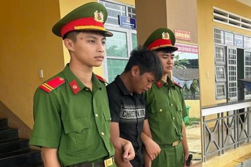 Bắt tạm giam 'đầu têu' vụ trộm