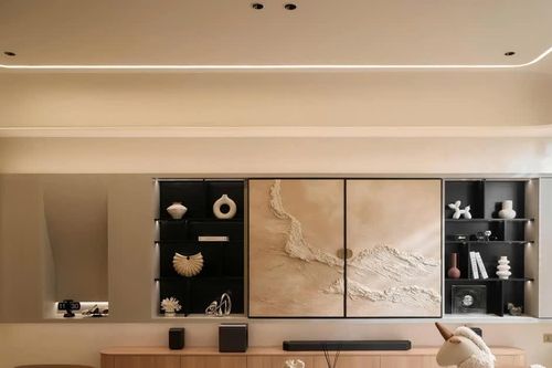 Bỏ vách ngăn, mở rộng không gian sống trong căn hộ 130m²