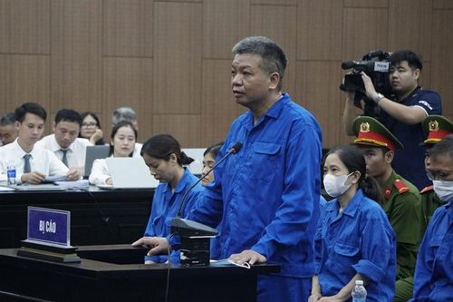 Các bị cáo thừa nhận cáo trạng truy tố đúng người, đúng tội