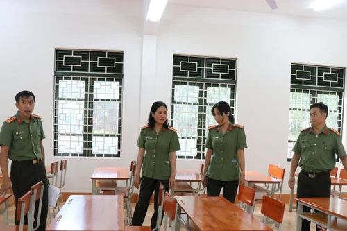 Mở cánh cửa tương lai cho học sinh có hoàn cảnh đặc biệt