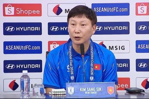 HLV Kim Sang Sik: Mục tiêu của tuyển Việt Nam là thắng Malaysia ở trận lượt về