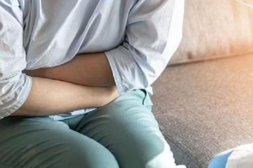 Có 4 dấu hiệu quen thuộc này, người phụ nữ 53 tuổi mắc ung thư giai đoạn 4