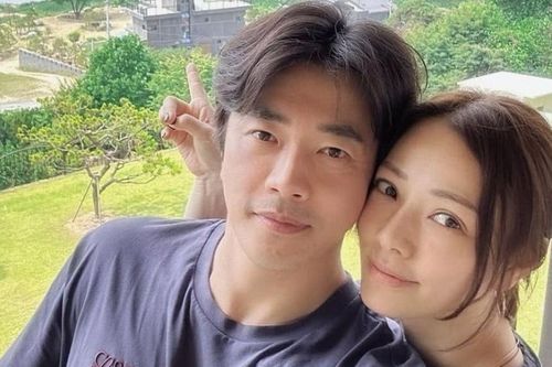Kwon Sang Woo bị vợ 'bóc phốt'