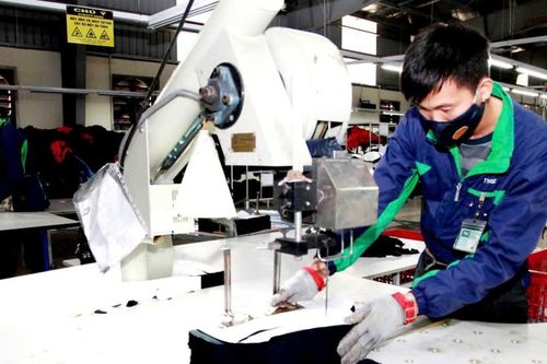 Yêu cầu doanh nghiệp ký quỹ 2 tỷ đồng: 'Lưới an toàn' của hoạt động cho thuê lại lao động