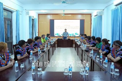 Gặp mặt huấn luyện viên, vận động viên tham dự Giải bóng đá nữ các dân tộc thiểu số Việt Nam Cúp VTV lần thứ nhất