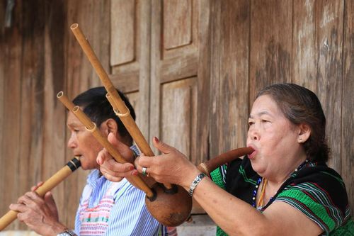 Nghệ nhân dân gian và hành trình truyền 'lửa'