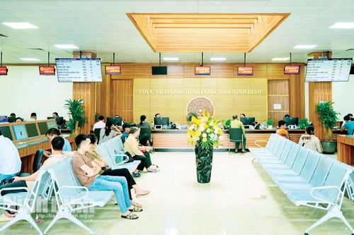 Đẩy mạnh phong trào thi đua thực hiện thắng lợi mục tiêu tăng trưởng bền vững “2 con số”