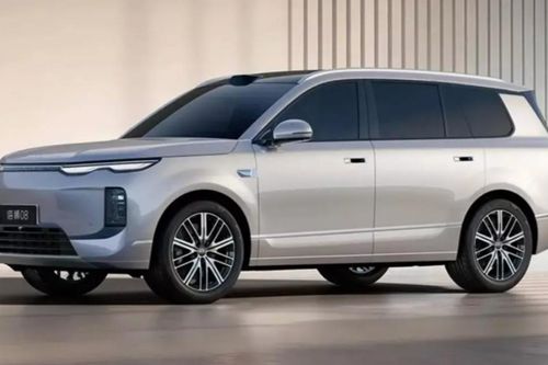 BYD Sealion 08 mở bán: Sạc pin nhanh từ 10% lên 97% trong 9 phút