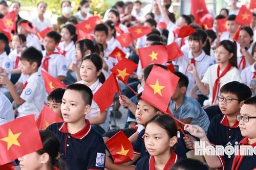 Trường học 'chuyển mình', sẵn sàng cho năm học mới
