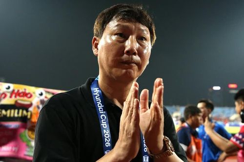 HLV Kim Sang-sik muốn Xuân Son ghi 3 bàn vào lưới Thái Lan