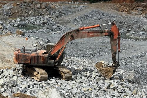 Quảng Ngãi chủ động nguồn vật liệu, tháo gỡ điểm nghẽn cho đầu tư công