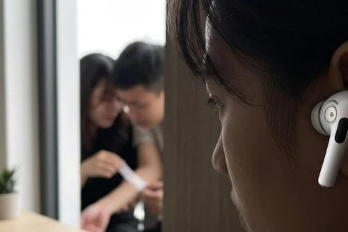 Apple làm gì để AirPods có camera không 'biến thái'?