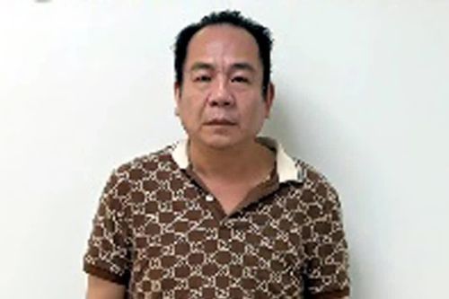 Truy tố đối tượng giả danh Thiếu tướng bỏ trốn qua Châu Âu