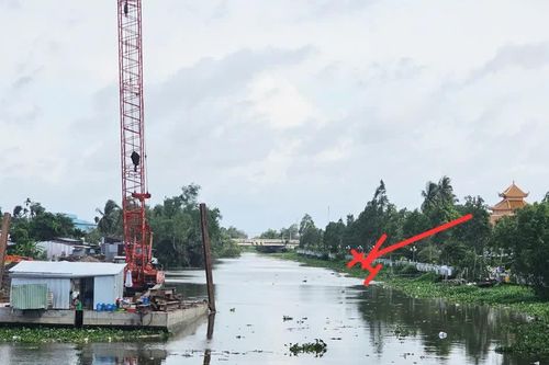 Tìm thấy thi thể nam thanh niên mất tích khi thách nhau bơi qua sông sau cuộc nhậu