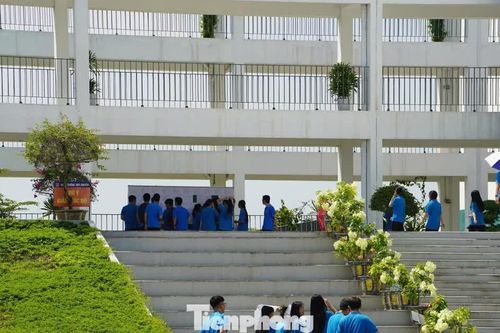 Thí sinh Chuyên Tuyên Quang 'trượt' tốp điểm xuất sắc xét tuyển đại học